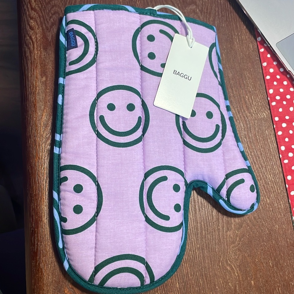 Baggu Oven Mitt: Lavender Forest Happy